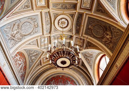 Saint Petersburg, Russia, 18.04.2019, Museum. Beautiful Chandelier Corridor Of Yusupov Palace. Alfra