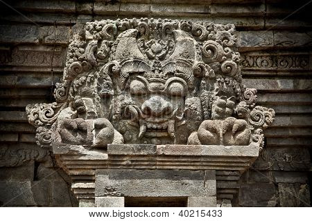  Sten håndværk af Demon i Candi Penataran tempel i Blitar, east Java, Indonesien.