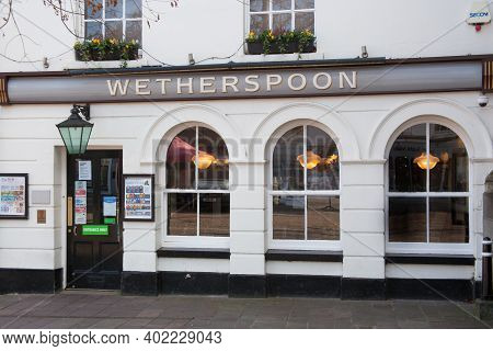 The Wetherspoon Public House In Newbury, West Berkshire In The Uk, Taken On The 19th November 2020