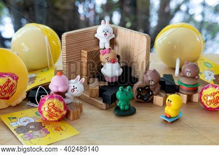 Samut Prakan, Thailand - January 9, 2021 : The Entire Chupa Chups X Line Toys, Available In 10 Cute 