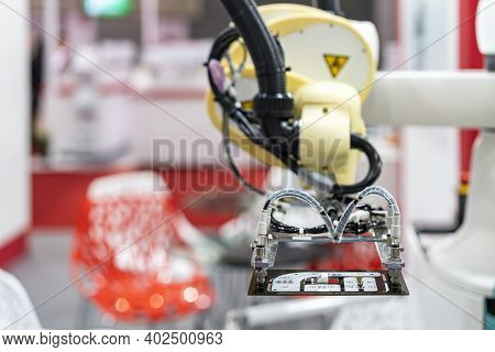 High Technology And Precision Robot Arm And Automatic Vacuum Or Suction Cup For Pick & Place Transpo