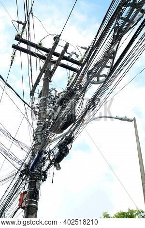 Power Grid Wires