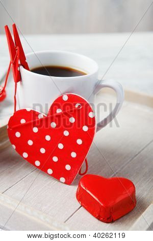 Dolce cuore e caffè tazzina fatta per la colazione di San Valentino