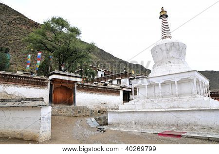 Labrang tibeti buddhista kolostor Xiahe Labrang tibeti buddhista kolostorban Xiahe városában