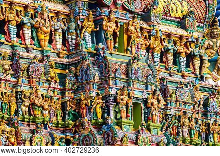 Meenakshi Sundareswarar Temple In Madurai. Tamil Nadu, India. It Is A Twin Temple, One Of Which Is D