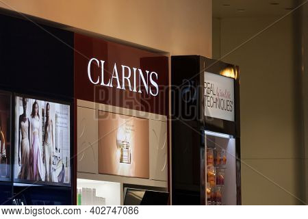 Belgrade, Serbia - September 15, 2020: Clarins Logo In Front Of Their Local Retailer In Belgrade. Cl
