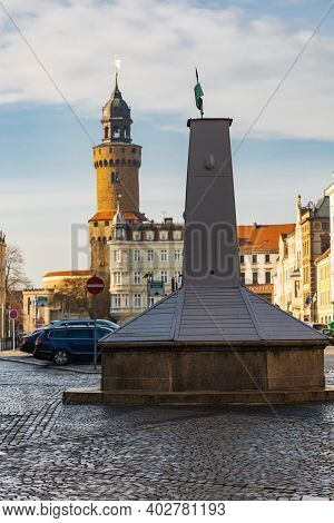 Zgorzelec Gorlitz January 27 2020 Tower Of Closed Fountain At Center Of Market Square