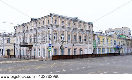 Astrakhan, Russia, January 7, 2021. Old Buildings Of The City. Admiralteyskaya Street.
