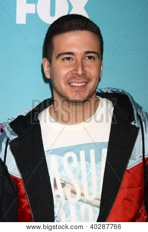 LOS ANGELES - 12 19: Vinny Guadagnino na představení 'X faktor' sezóny finále show nahrávání na