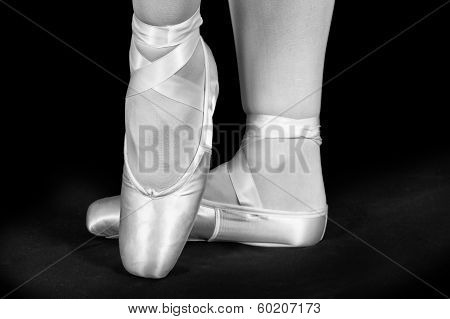 A Ballet Dancer Standing On Toes While Dancing Artistic Conversion