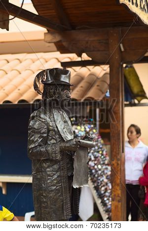 Living Statue in Banos, Ecuador