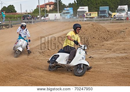 Vespa Cross