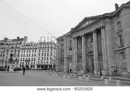 Building Of Law Department Of University Of Paris.