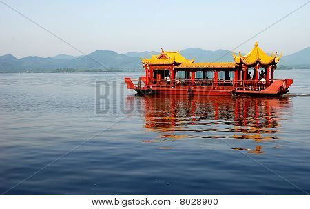 Jezioro Xihu rano