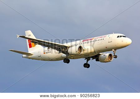 Iberia Express Airbus A320