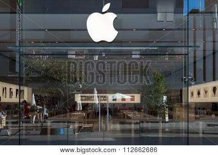Apple Store In Adelaide
