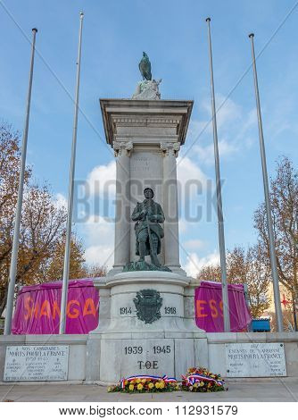 Narbonne - France - 08 December 2015: Soldiers Tribute