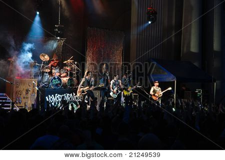 Alice Cooper Perfoming żyć w Bukareszcie