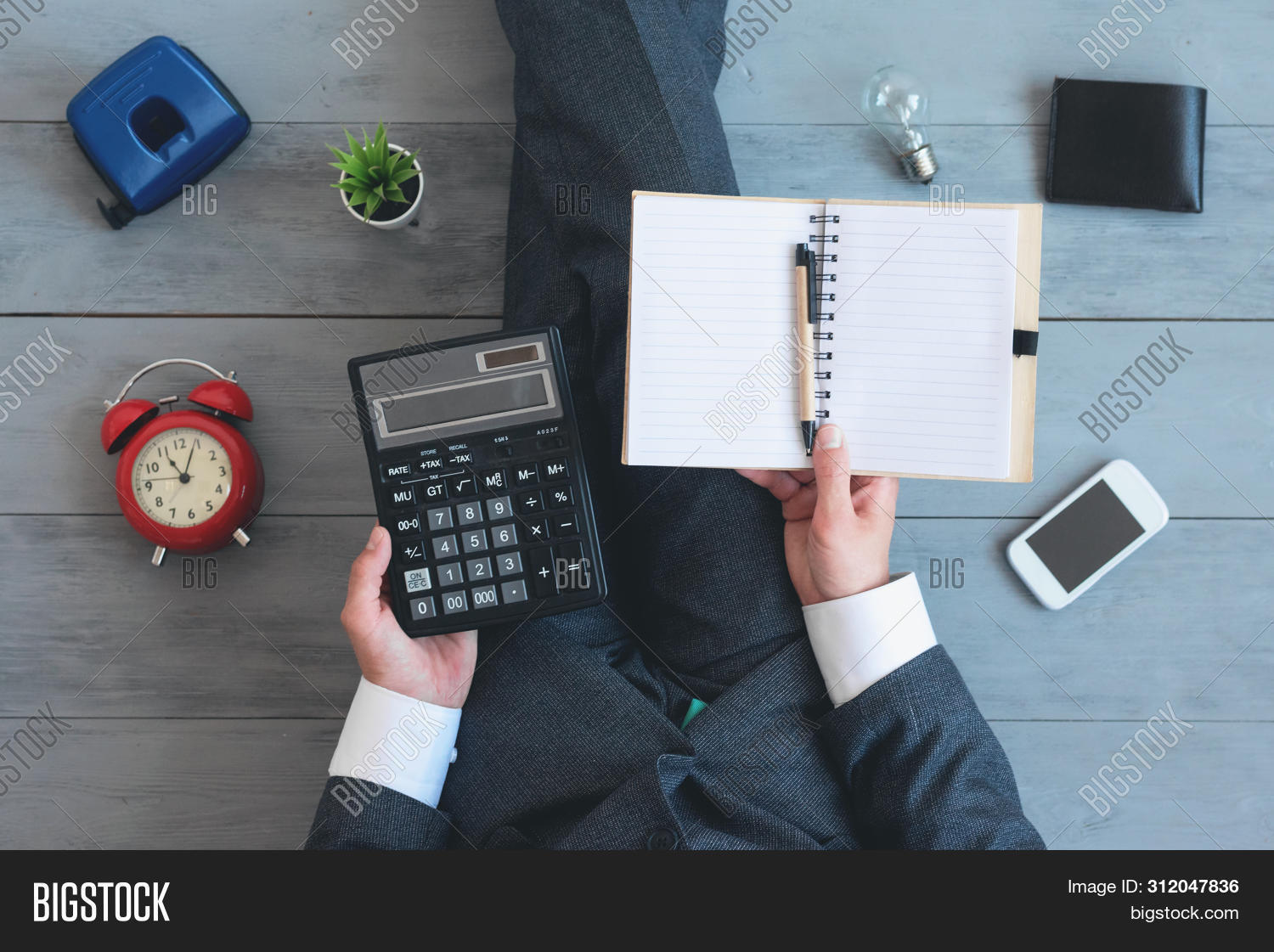 Expense List Template Image &amp; Photo (Free Trial) | Bigstock