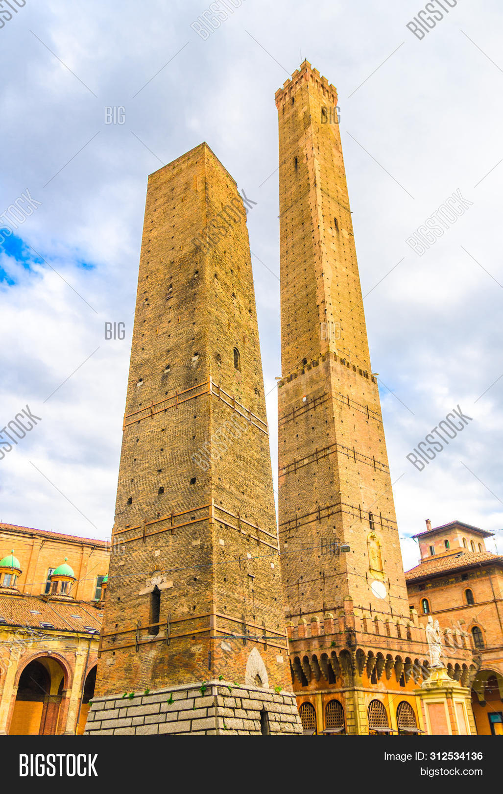 Torre Degli Asinelli Dove Acquisto Biglietto