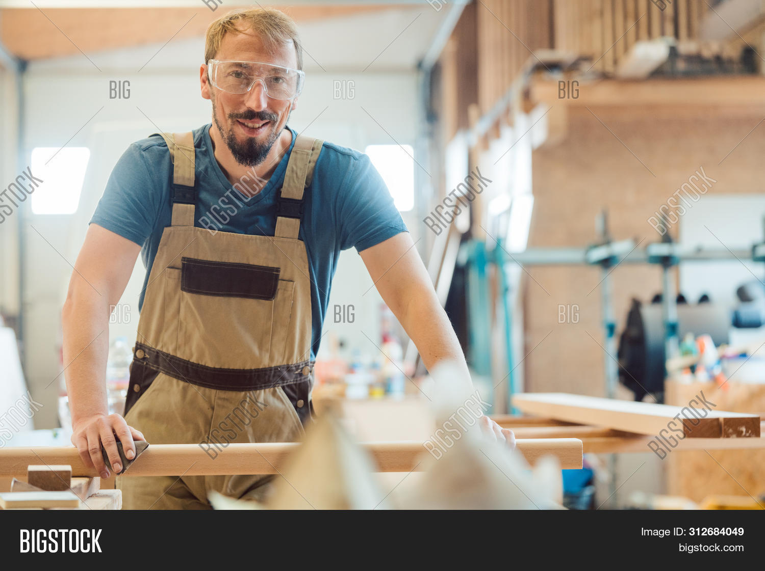 Descobrir 79+ imagem happy carpenters br.thptnganamst.edu.vn