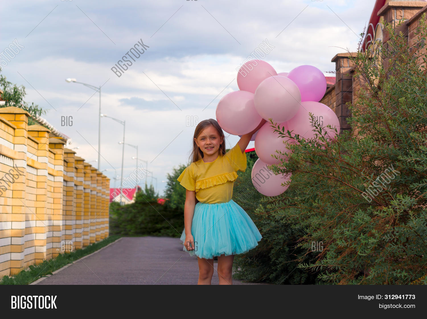 Cute Little Girl Image \u0026 Photo (Free 