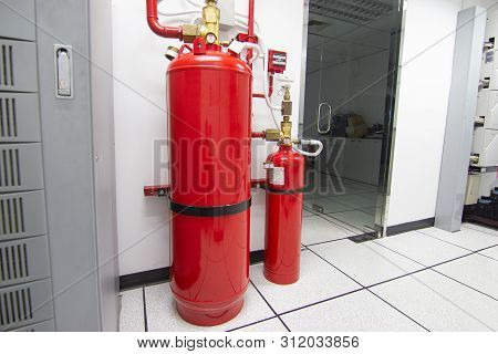Fm-200 Suppression Systems, Fm200 Gas Flooding System, Gas Suppression System In Data Center Room