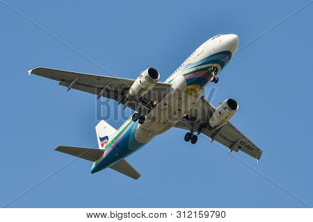 Bangkok, Thailand - Apr 21, 2018. Hs-pgy Bangkok Airways Airbus A319 Landing At Bangkok Suvarnabhumi