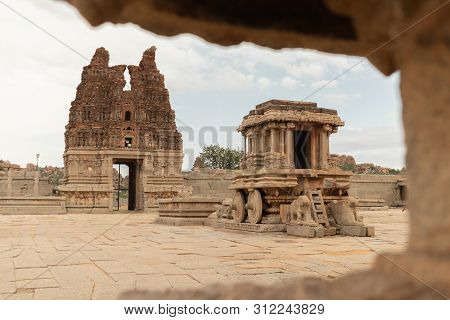 Stone Chariot In Courtyard Of Vittala Temple In Hampi, Karnataka, India