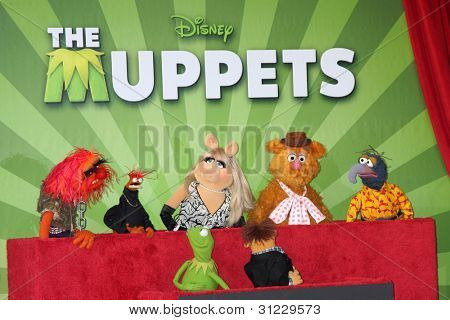 LOS ANGELES - MAR 20:  Muppets at the Hollywood Walk of Fame Star Ceremony for The Muppets at the El Capitan Theater on March 20, 2012 in Los Angeles, CA