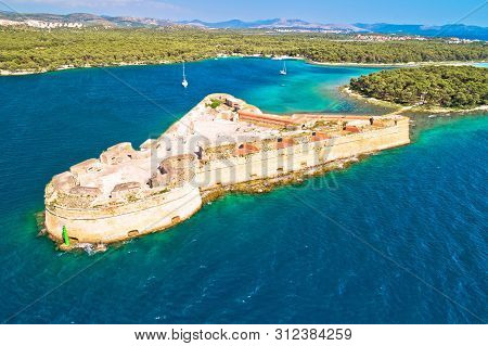 Saint Nikola Fortress Overlooking Sibenik Bay Entrance, Archipelago Od Dalmatia, Croatia