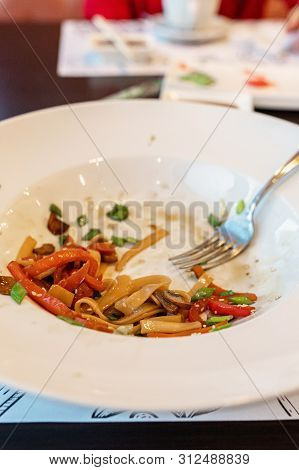 Dirty Dishes. Sauce Smeared On A Plate. Leftovers, Pasta, Restaurant. Didnt Finish Customers. Side V