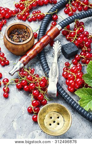 Oriental Hookah With Redcurrant