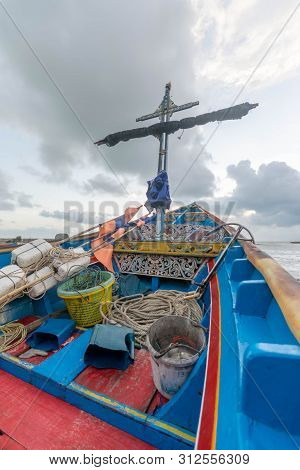 Songkhla, Thailand - Feb. 2, 2019 : The Colorful Pattern Of Koleh Boat At Ban Bo Mas Beach, Songkhla
