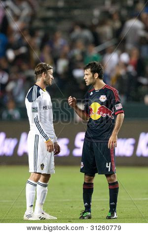 カーソン、カリフォルニア州。 - 5 月 7 日: ロサンゼルス銀河 M デビッド ・ ベッカム #23 (L) & ニューヨーク赤牛 D ラファ マルケス