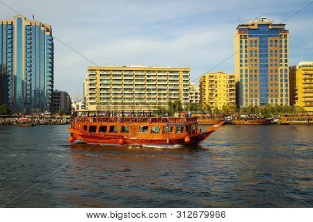 Dubai, Uae - December 1, 2018: Water Taxis And Pleasure Boats. Deira District. Dubai.