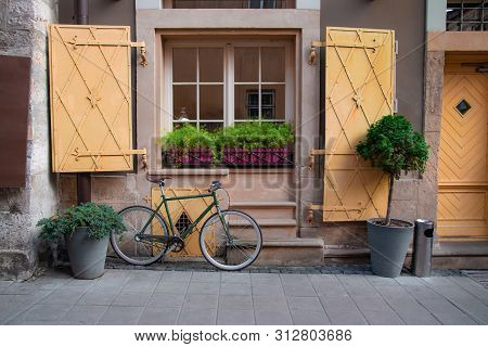 Vintage Bicycle  On The Streer Of  Old  Town