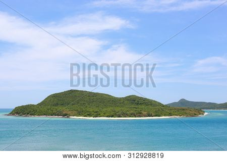 Samaesarn Island View Of Popular Tourist Attractions In Chonburi Province, Thailand.