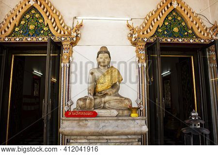 Buddha Meditation Attitude Statue Of Wat Paramaiyikawat Worawihan Temple On Koh Kret Island For Thai