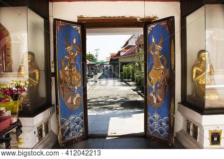Mural Giant Guardian On Wooden Door Of Wat Paramaiyikawat Worawihan Temple On Koh Kret Island For Th
