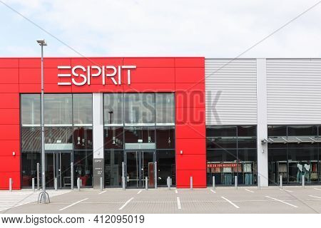 Bremen, Germany - July 2, 2017: Esprit Store. Esprit Is A Manufacturer Of Clothing, Footwear, Access