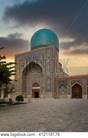 乌兹别克斯坦-撒马尔罕-registan Ensemble列基斯坦神学院