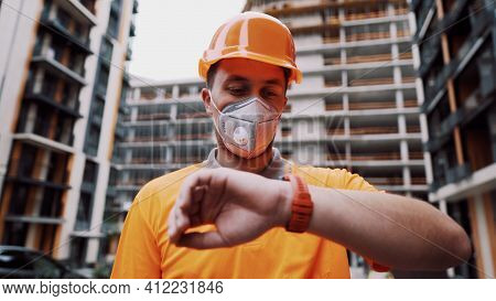 Protection Coronavirus, Covid-19, Air Pollution, Dust, Allergies In Construction And Manufacturing. 