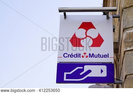 Bordeaux , Aquitaine France - 03 08 2021 : Credit Mutuel And Atm Logo Sign Of Bank Agency In Street