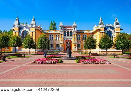 Glavnie Narzannye Vanni Is A Historic Building At The Kurortny Boulevard In Kislovodsk Spa City In C
