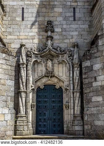 Guarda, Portugal; August 2020:  Detail Of One Of The Doors Of The Cathedral Of The Medieval City Of 