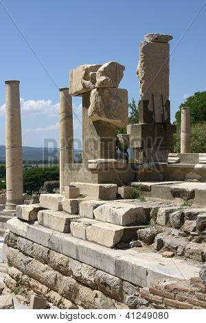 Pollio Çeşme Ephesus