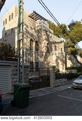 Jerusalem, Israel, February 27, 2021 : Evening View Of The Quiet, Green Hovevei Tsiyon Street In The