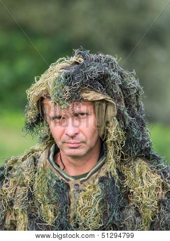 Ghillie suit