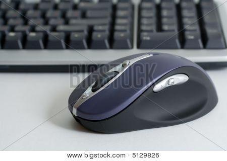 Wireless Computer Mouse.